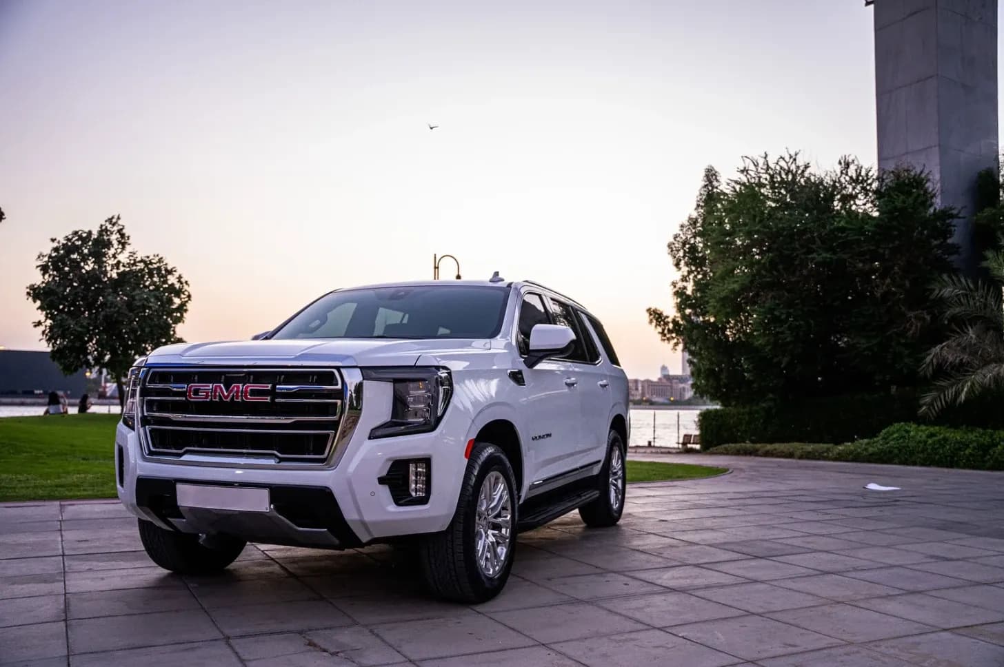 GMC GMC Yukon - 7 Seater Car rental car (2022) - image 1