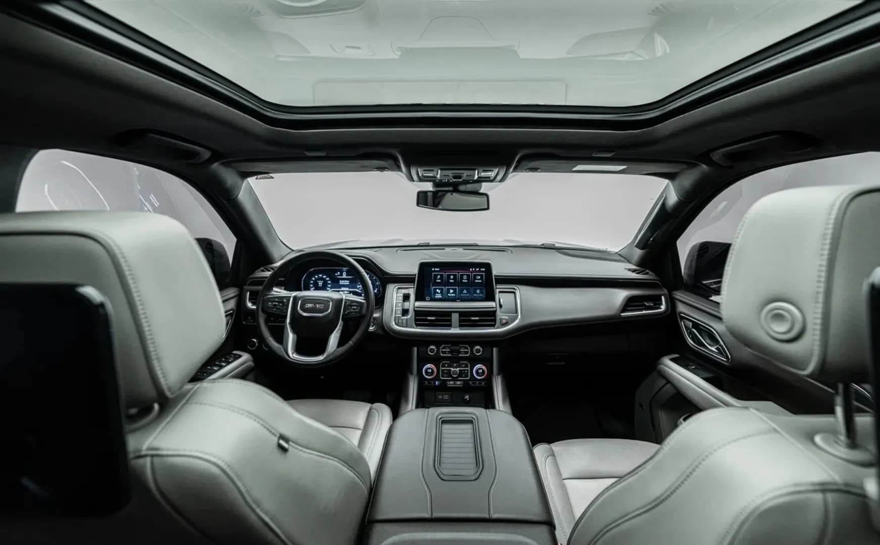 GMC GMC Yukon - Luxury rental car (2024) - image 6