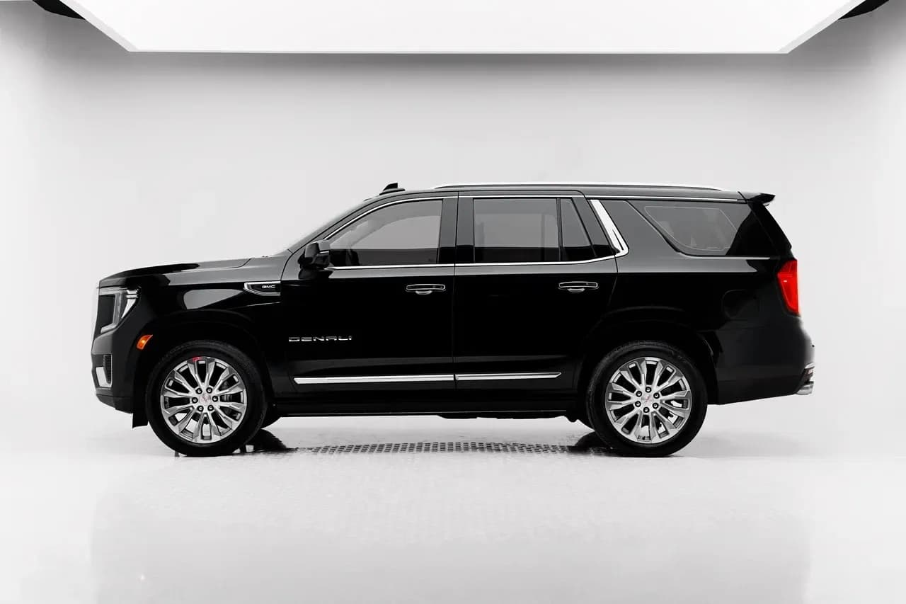 GMC GMC Yukon Denali - Luxury rental car (2024) - image 2