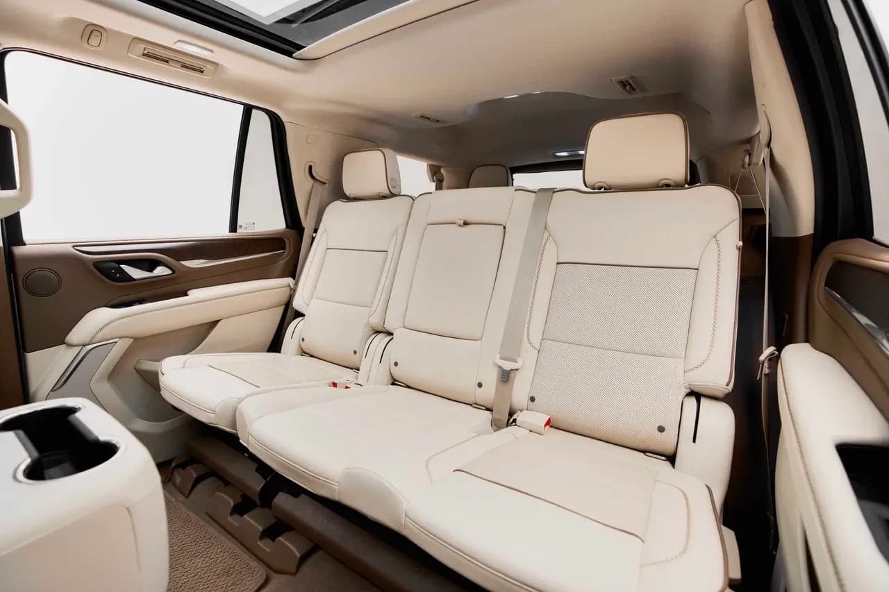 GMC GMC Yukon Denali - Luxury rental car (2024) - image 7