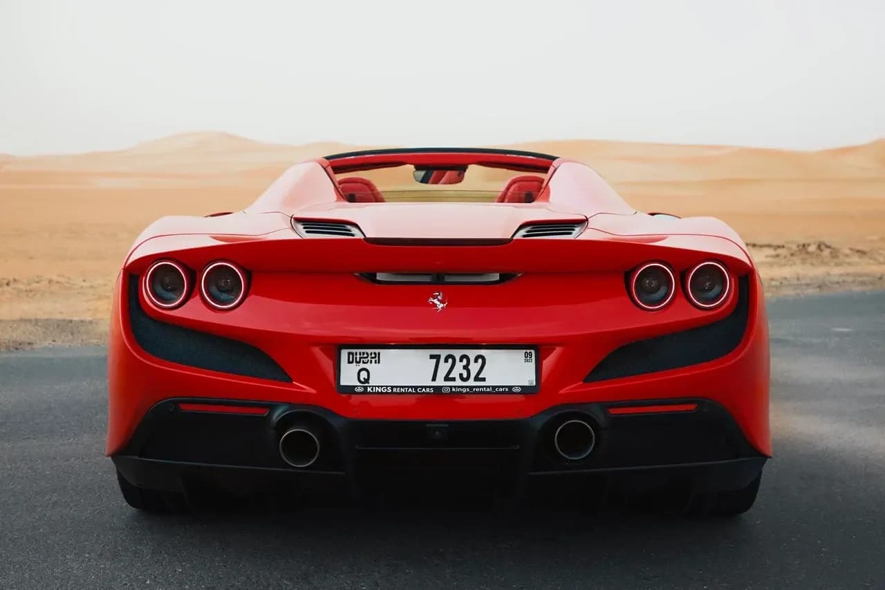 Ferrari Ferrari F8 Tributo - Sports rental car (2023) - image 4