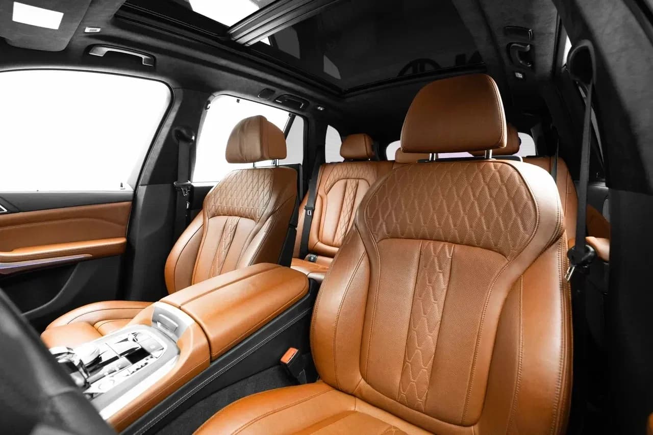 BMW BMW X5 - Luxury rental car (2025) - image 6