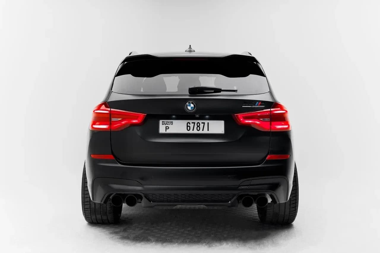 BMW BMW 3 Series - Sports rental car (2022) - image 4