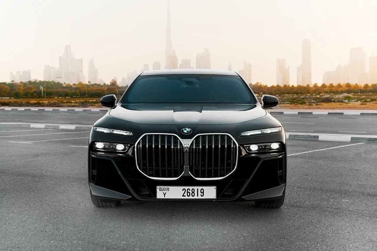 BMW BMW 7 Series - Luxury rental car (2024) - image 3