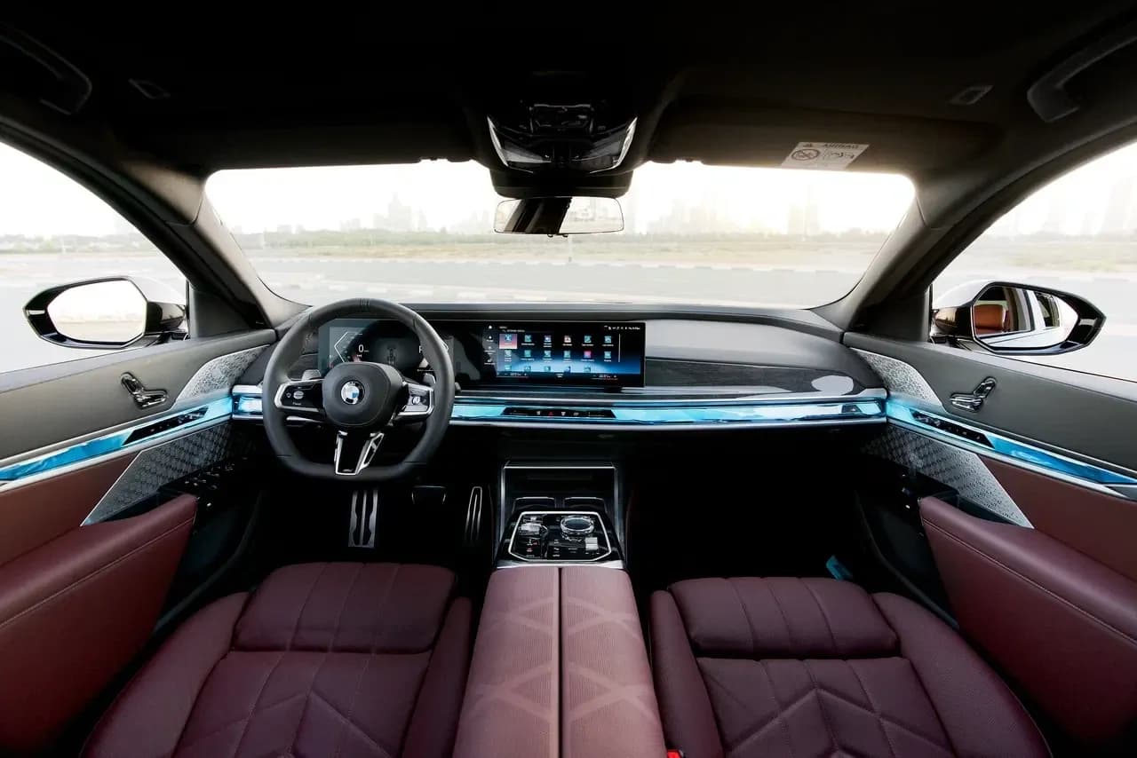 BMW BMW 7 Series - Luxury rental car (2024) - image 5
