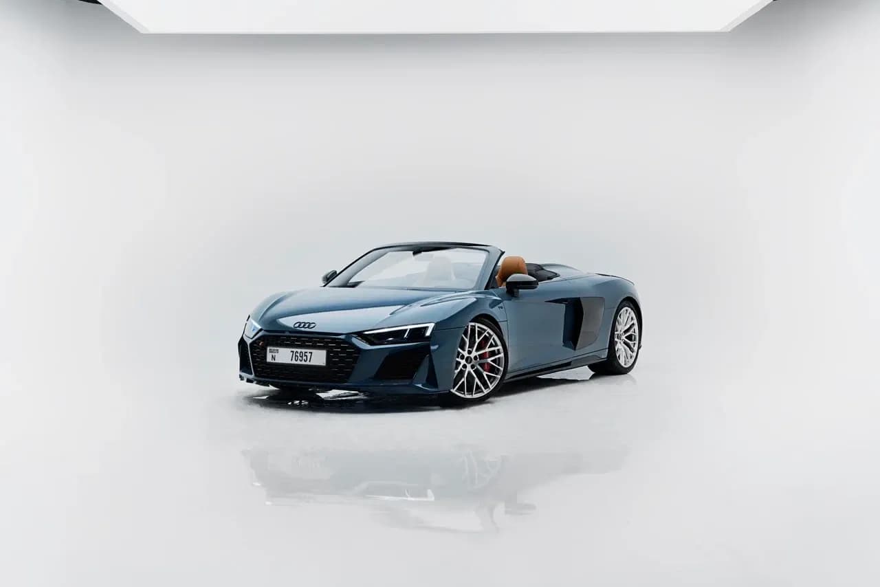 Audi Audi R8 - Sports rental car (2023) - image 1