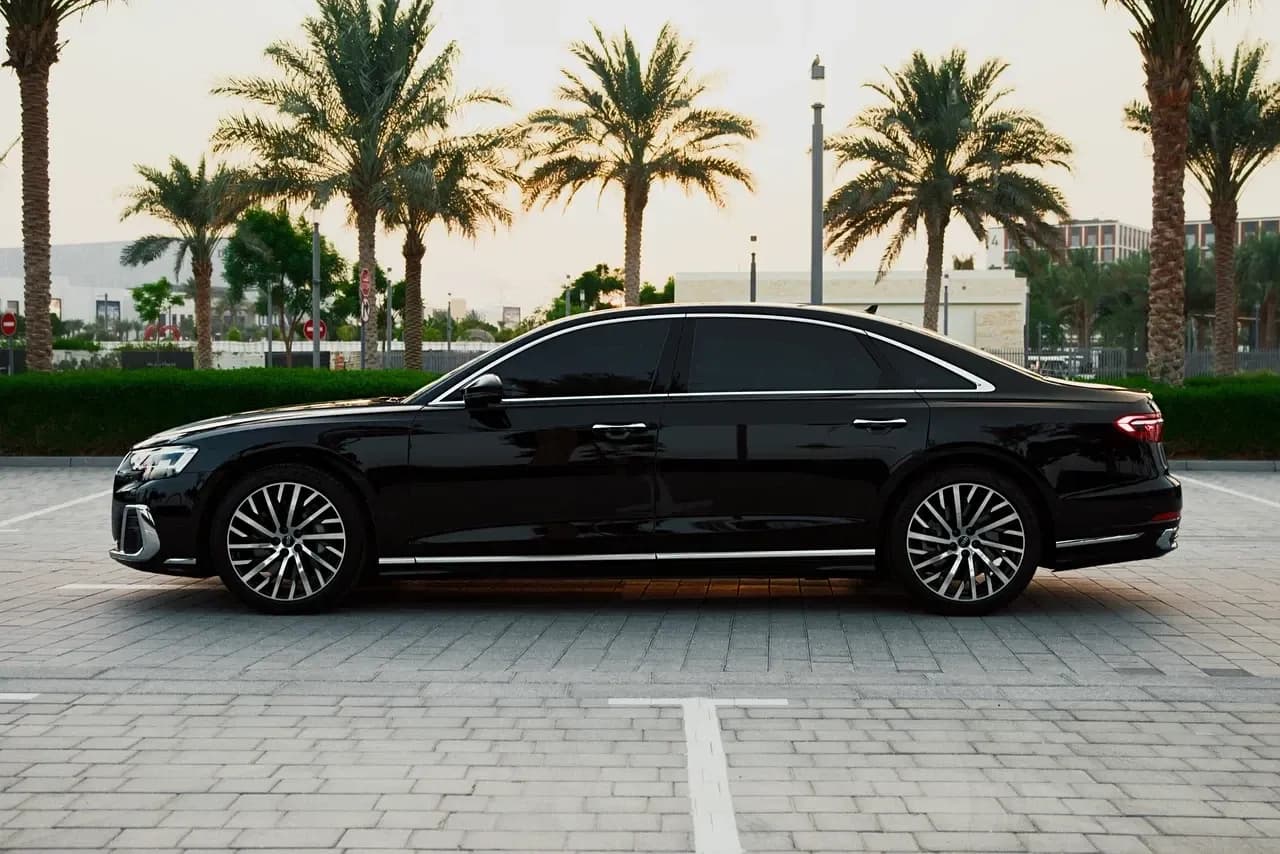 Audi Audi A8 - Luxury rental car (2025) - image 4