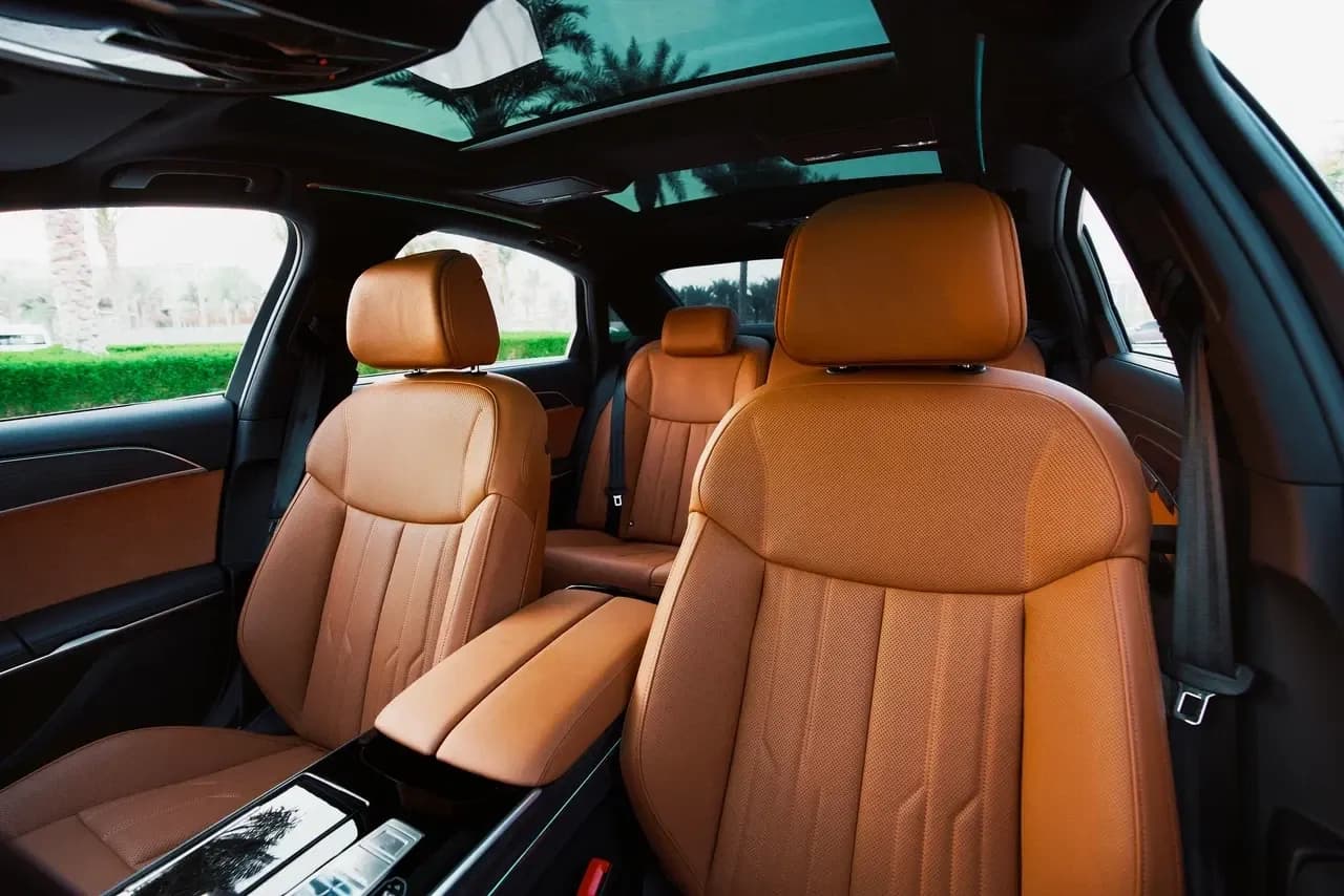 Audi Audi A8 - Luxury rental car (2025) - image 6