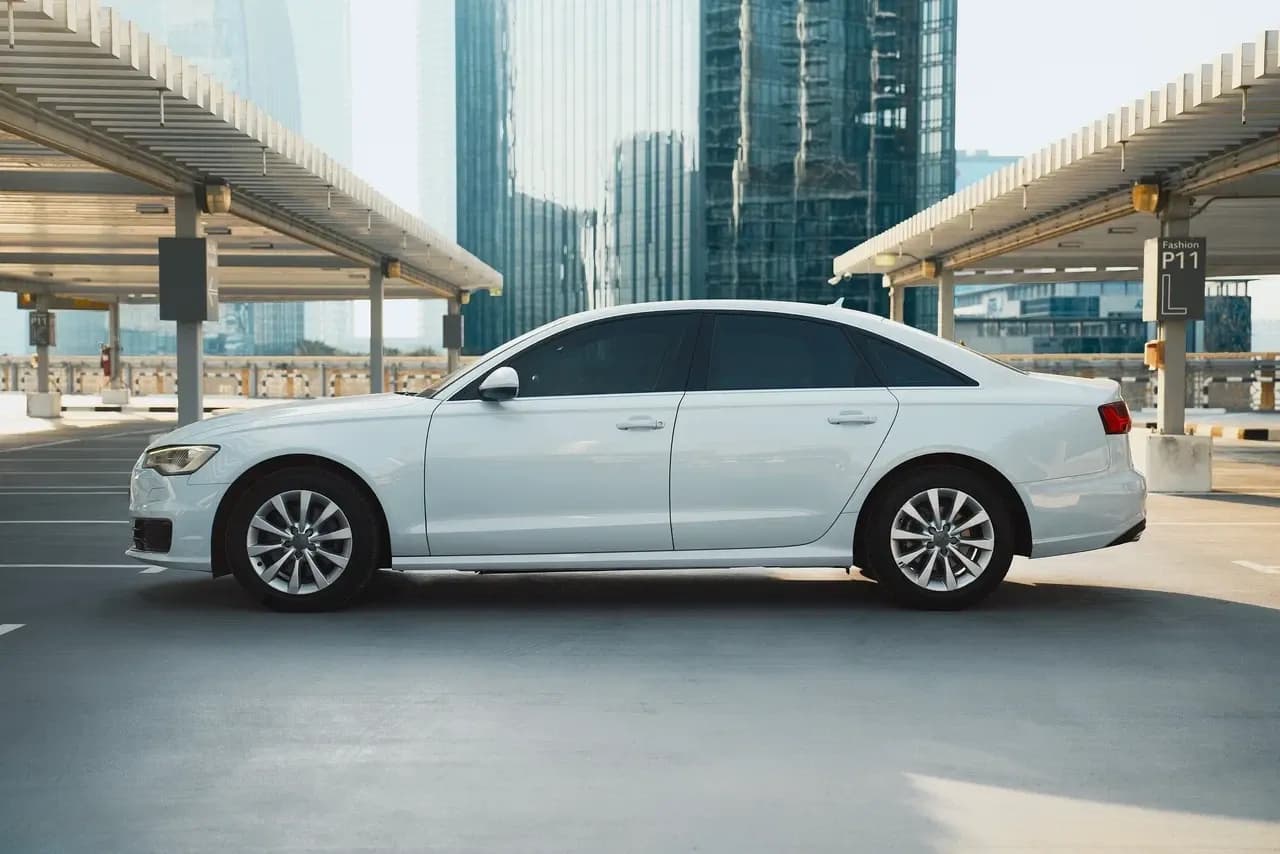 Audi Audi A6 - Luxury rental car (2024) - image 2