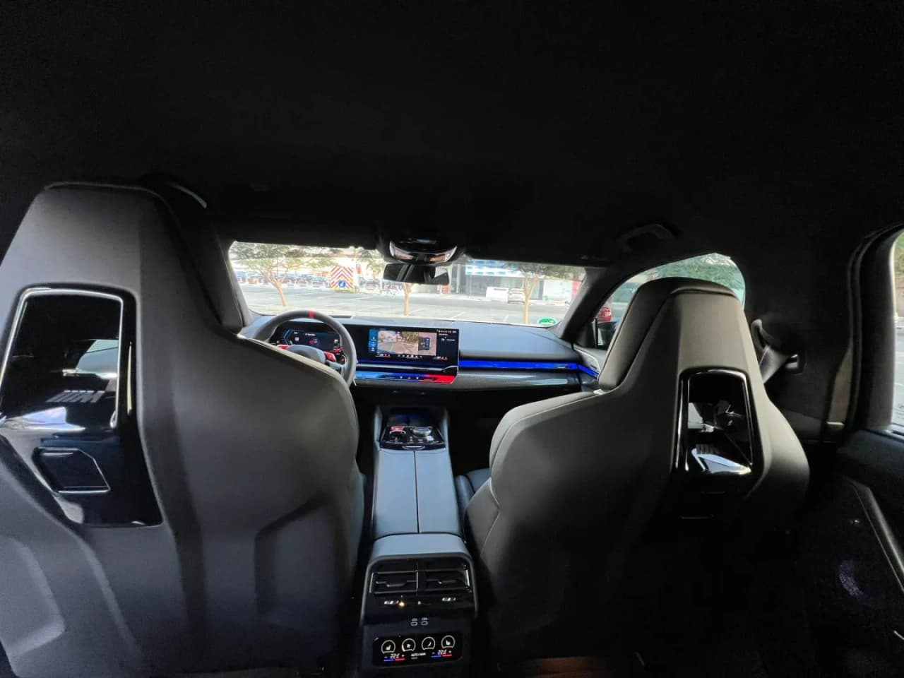 BMW BMW M5 - Sports rental car (2025) - image 3
