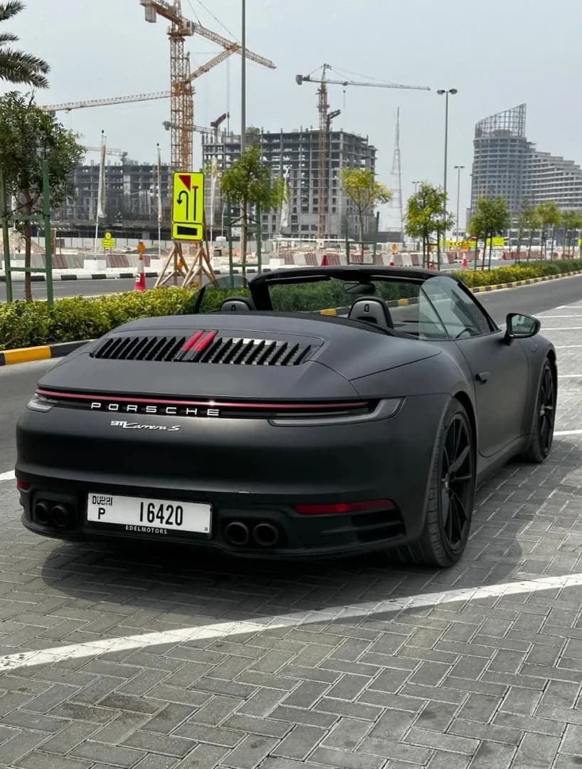 Porsche Porsche 911 Carrera S Black - Sports rental car (2024) - image 7