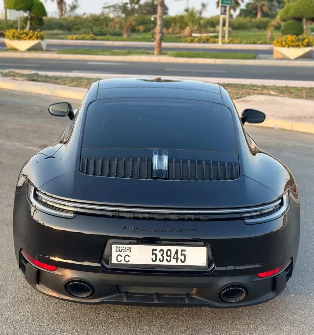 Porsche Porsche 911 Carrera - Luxury rental car (2024) - image 6