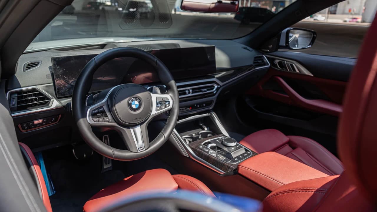 BMW BMW 430i Convertible - Luxury rental car (2025) - image 3