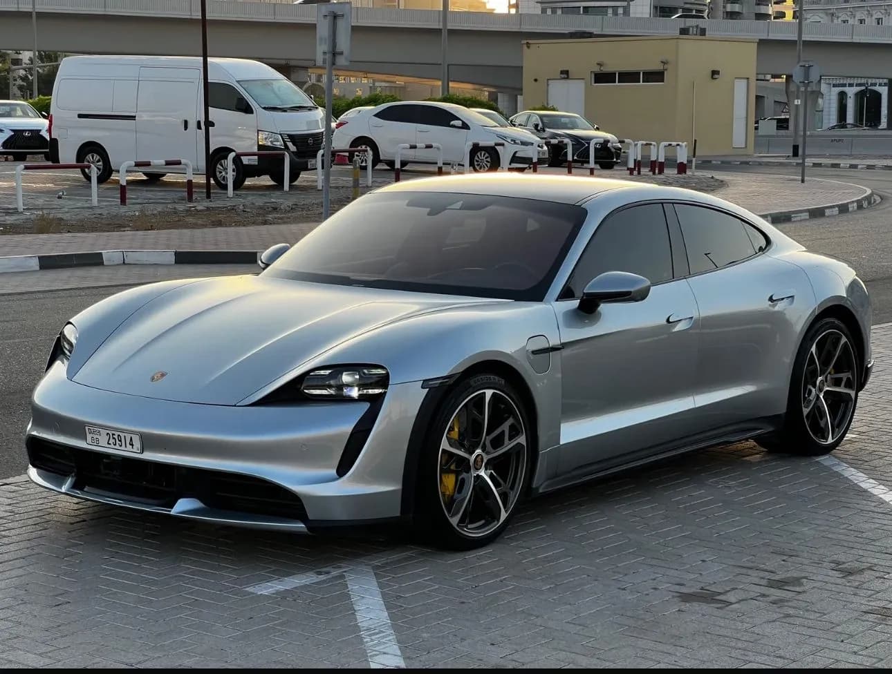 Porsche Porsche Taycan - Sports rental car (2023) - image 3
