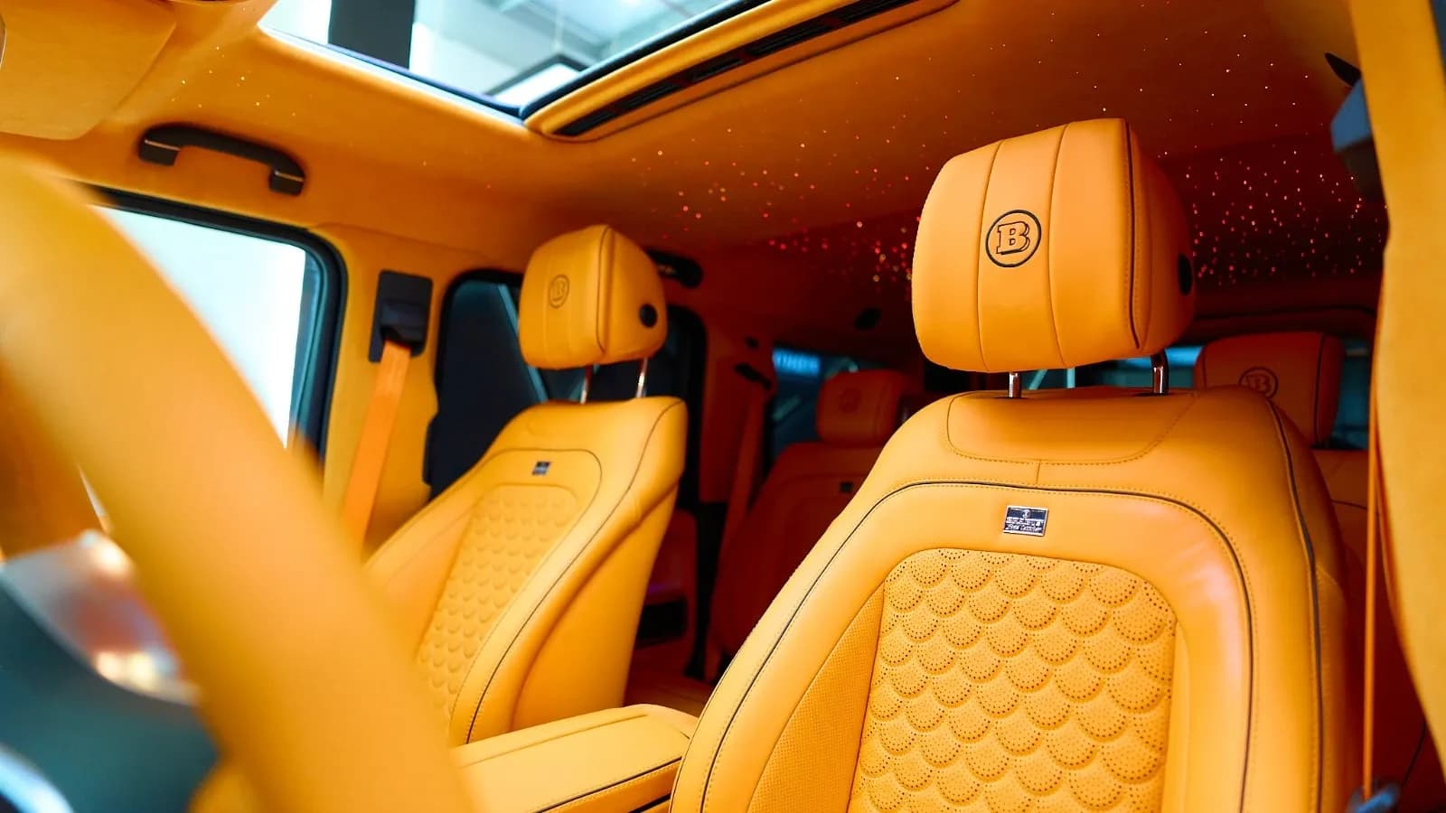 Brabus Brabus - Luxury rental car (2022) - image 6