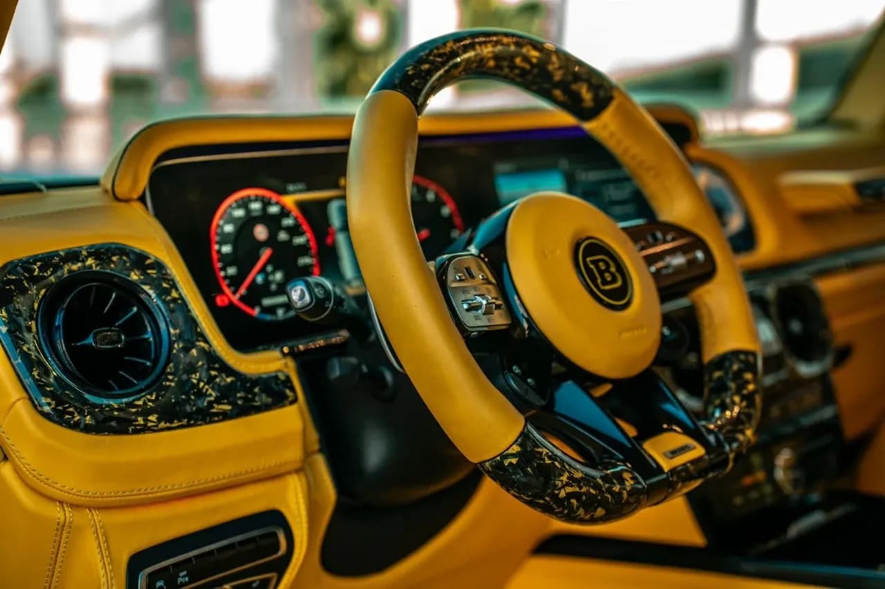 Brabus Brabus - Luxury rental car (2023) - image 3