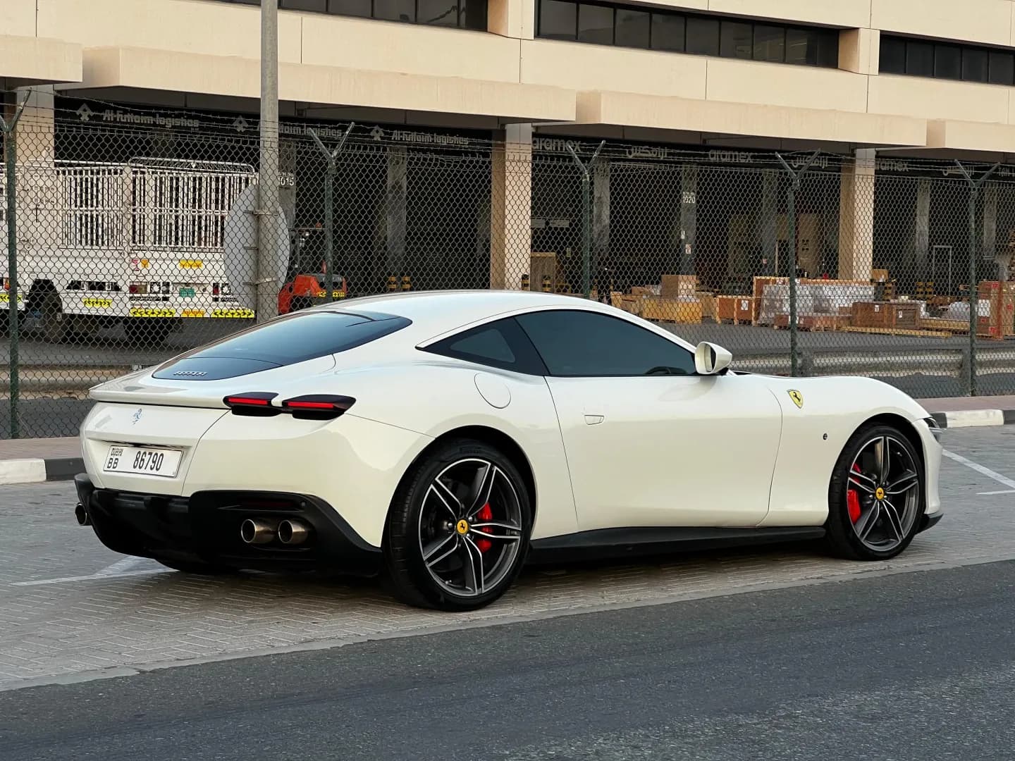 Ferrari Ferrari Roma - Sports rental car (2023) - image 4