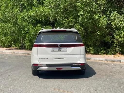 Kia Kia Carnival - 7 Seater Car rental car (2025) - image 4