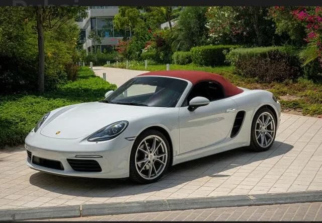 Porsche Porsche 718 Boxster Convertible - Sports rental car (2022) - image 4