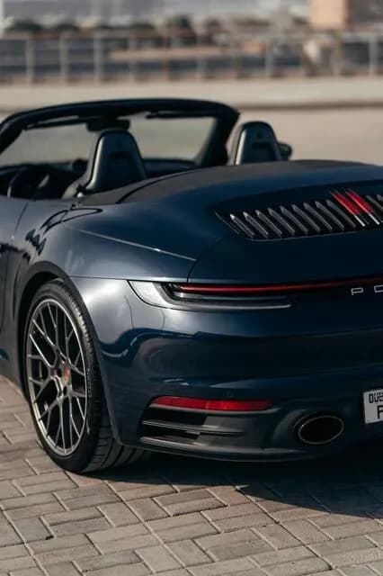 Porsche Porsche 911 Carrera 4S Spyder - Sports rental car (2023) - image 8