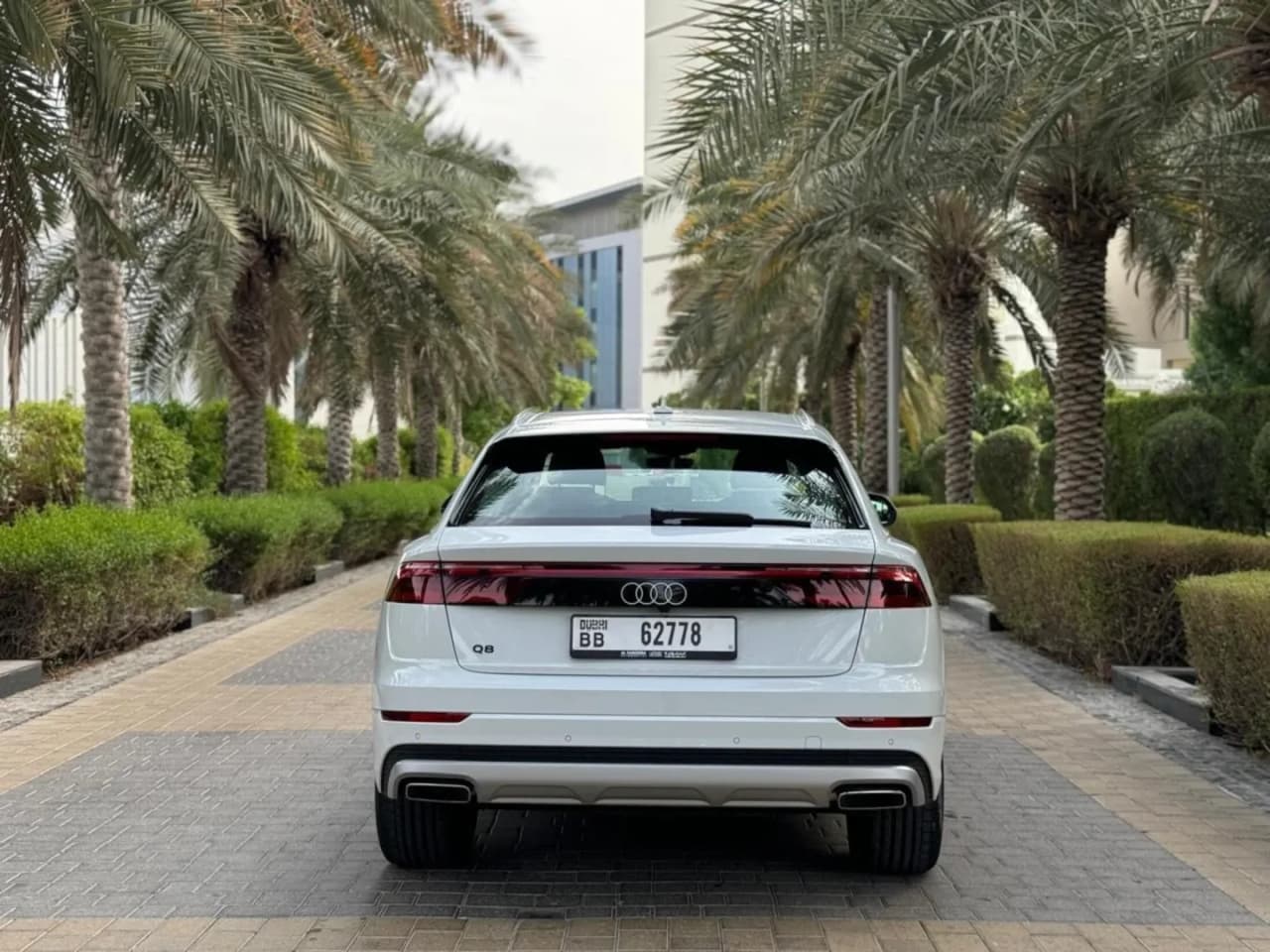 Audi Audi Q8 - Luxury rental car (2024) - image 2
