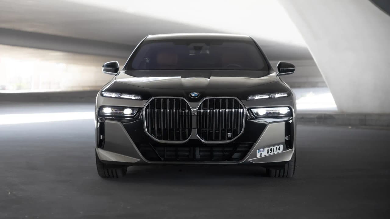 BMW BMW 760 I - Luxury rental car (2024) - image 1