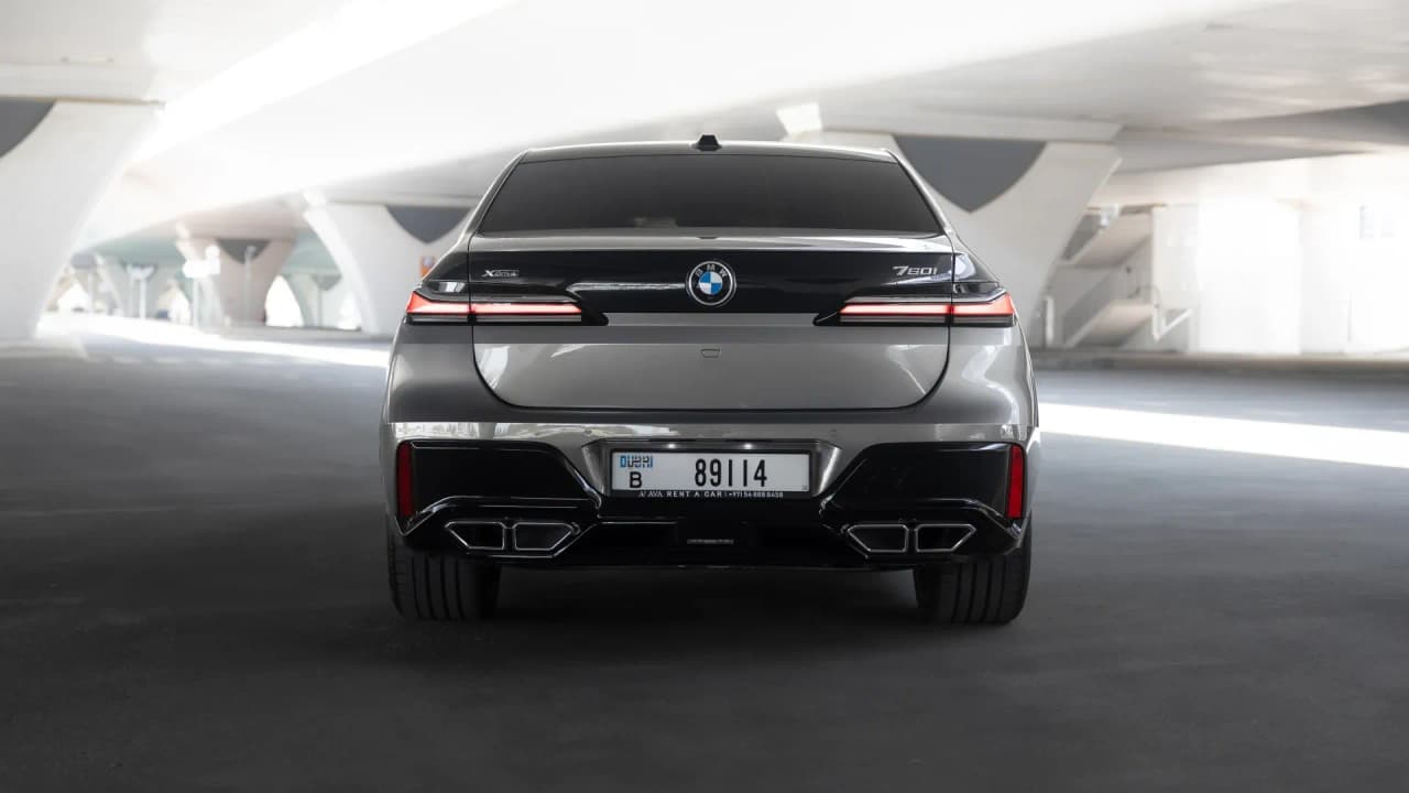 BMW BMW 760 I - Luxury rental car (2024) - image 4
