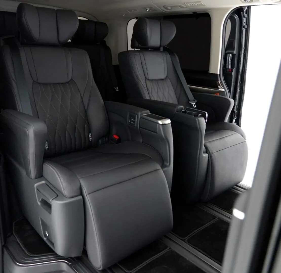 Toyota Toyota - 7 Seater Car rental car (2023) - image 17