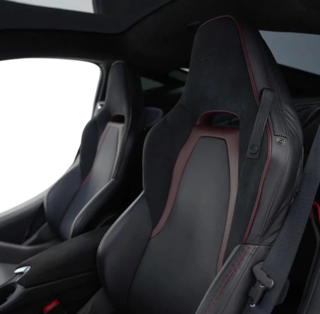 McLaren Mclaren GT - Sports rental car (2022) - image 14