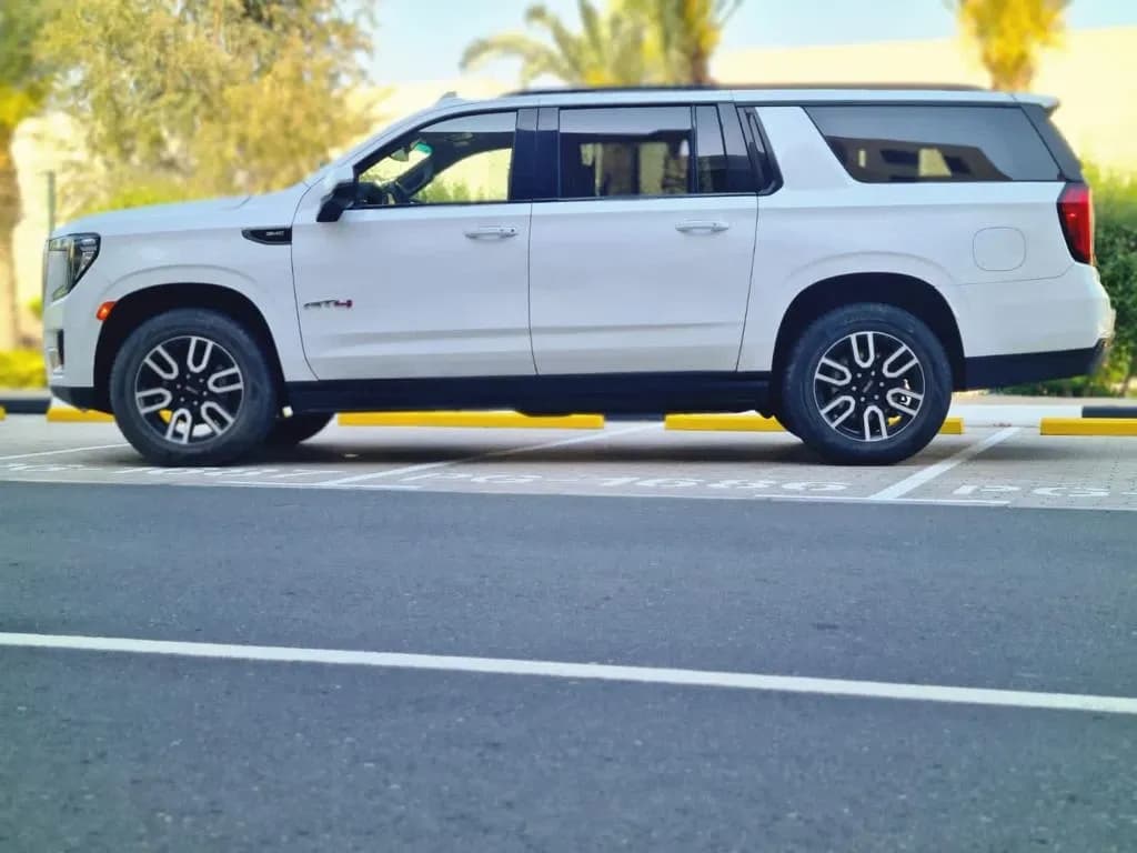GMC GMC Yukon Denali - 7 Seater Car rental car (2025) - image 17