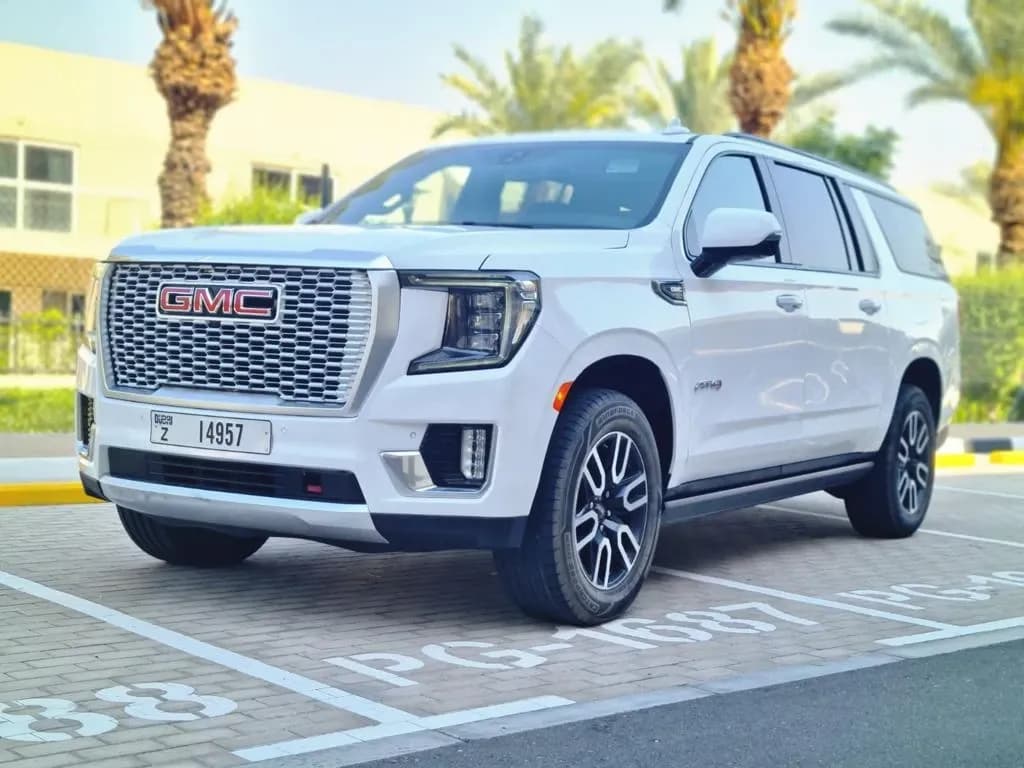 GMC GMC Yukon Denali - 7 Seater Car rental car (2025) - image 19