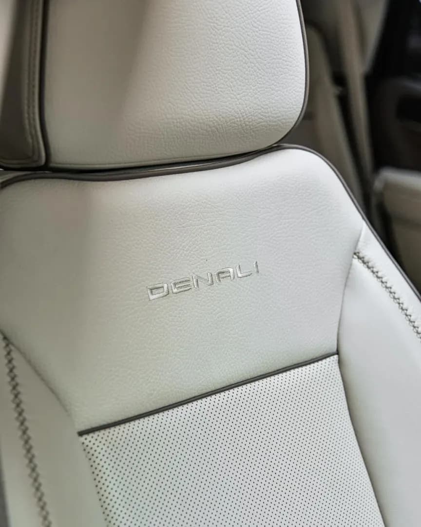 GMC GMC Yukon Denali - 7 Seater Car rental car (2023) - image 14