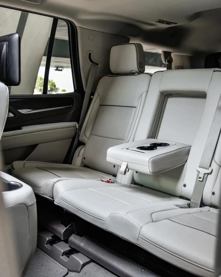 GMC GMC Yukon Denali - 7 Seater Car rental car (2023) - image 20
