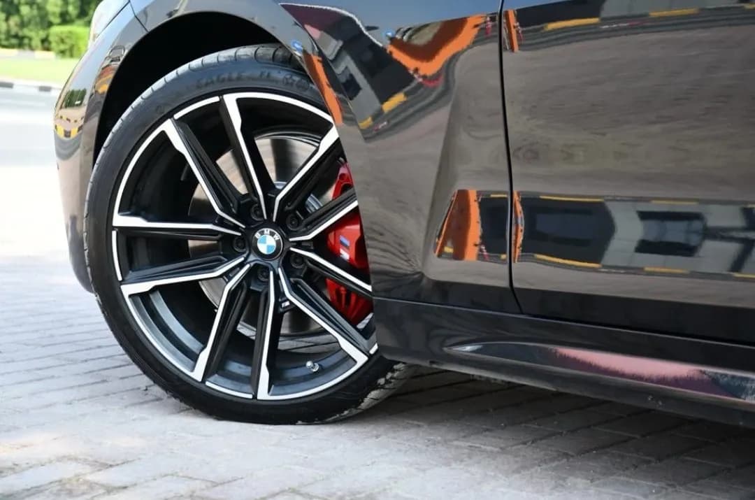 BMW BMW 420i Convertible - Luxury rental car (2024) - image 16