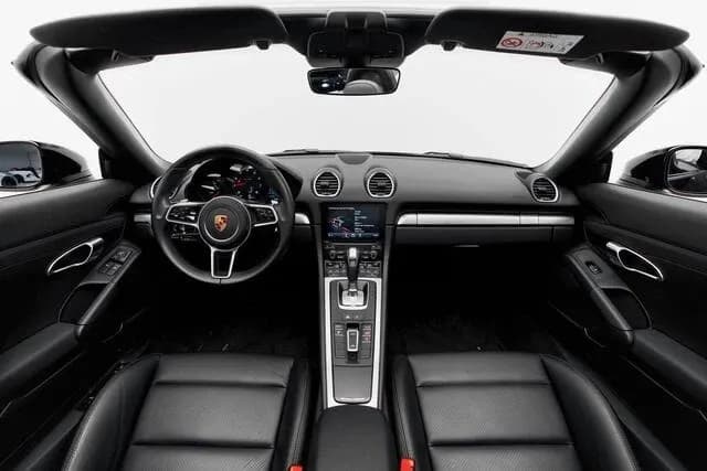 Porsche Porsche 718 Boxster - Sports rental car (2023) - image 3