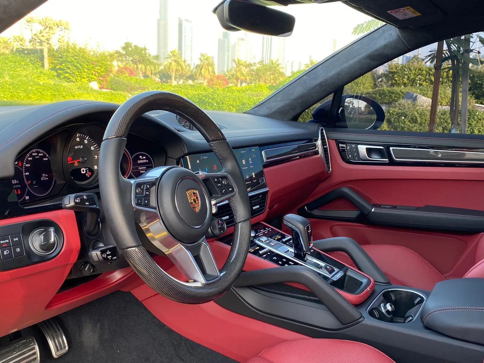 Porsche Porsche Macan S - Luxury rental car (2025) - image 6
